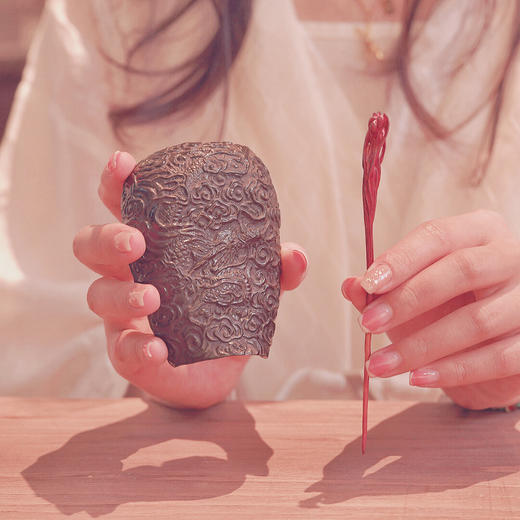 百年制锡 乾茂號｜兰花紫铜茶拨   工艺：烧色工艺   尺寸：13.8cm 商品图6