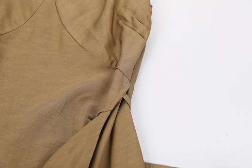 双侧腰捏褶吊带连衣裙 商品图4