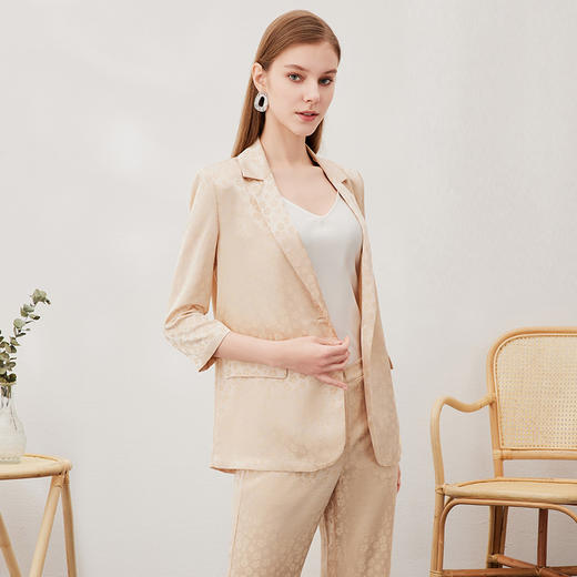 EITIE爱特爱春夏新款复古印花修身西装领外套7003702 商品图1