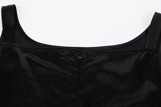 双侧腰捏褶溢边连衣裙 商品图7