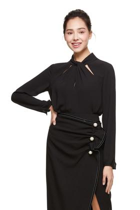 ELLA JADE 交叉镂空黑色上衣 8838