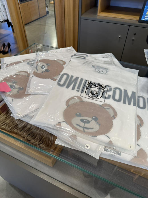 Moschino刺绣熊🐻 oversize短袖T恤 xxs 104cm xs108cm s112cm胸围 790元拼邮包税到手 商品图3