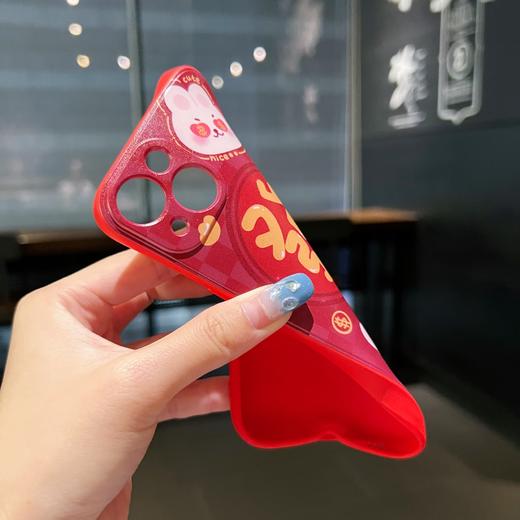 「9.9元包邮！苹果全系」兔年新品大红iPhone14promax/13/11手机壳防摔直边保护膜套硅胶软壳 商品图3