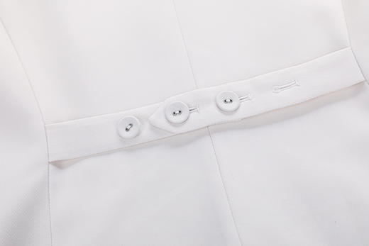 简约立裁修身马甲 商品图6
