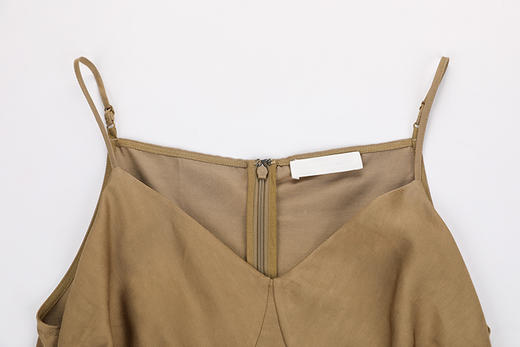 双侧腰捏褶吊带连衣裙 商品图2