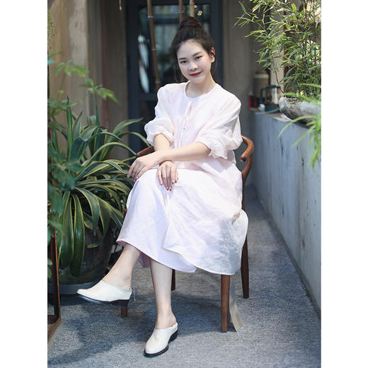 【线上专属】开衫（23710031-银红） 商品图3