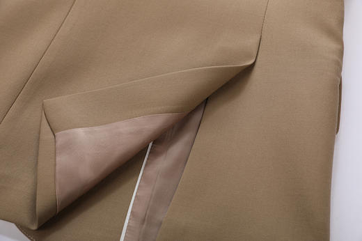 袖前开叉箱型西服 商品图10