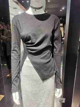 香蕉糖新款长袖春季上新不规则个性T恤