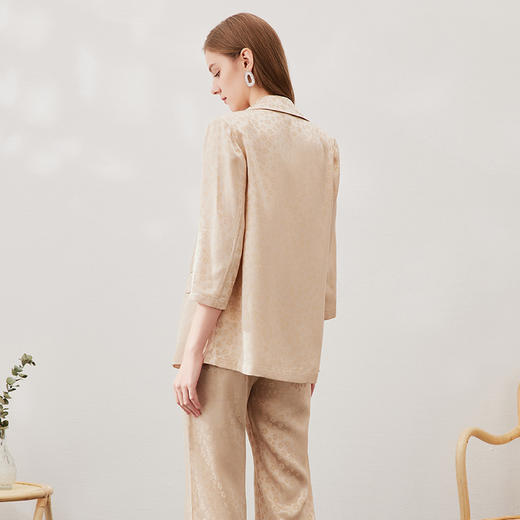 EITIE爱特爱春夏新款复古印花修身西装领外套7003702 商品图4