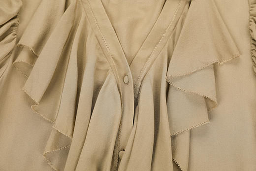 前胸花边泡泡袖衬衫 商品图4