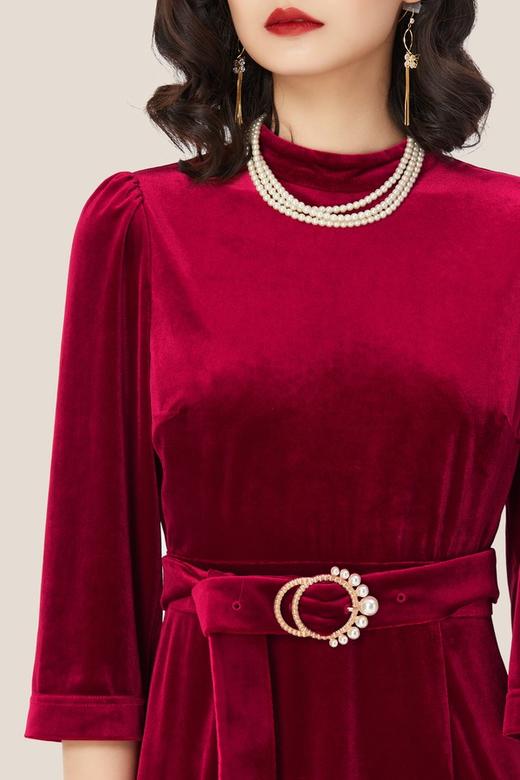 SIA SAYLOR 珍珠扣饰束腰中国风丝绒礼服 8718 商品图3