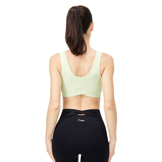 IYOGA 艾瑜嘉 瑜伽服上衣春夏收副乳女显瘦官方高弹健身舒适新款专业胸衣BRA076 商品图5