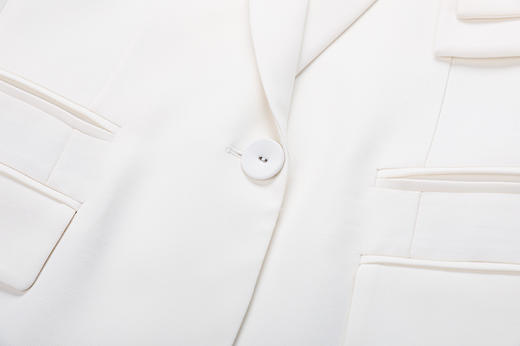 装饰胸兜直筒西服 商品图8