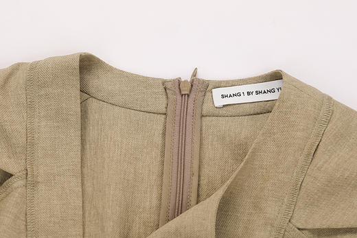 结构外露短袖连衣裙 商品图2