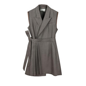 搭片下摆收腰马甲