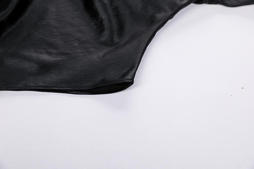 荡领斜摆落肩拼袖上衣 商品图4