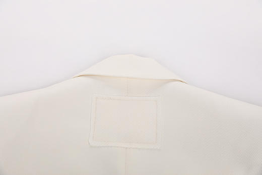 不对称溢边条直身西服 商品图6