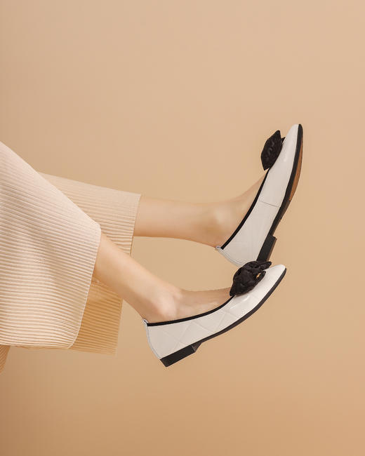 西村名物春季新品漆皮甜美减龄蝴蝶结浅口单鞋T22AE19431 商品图3