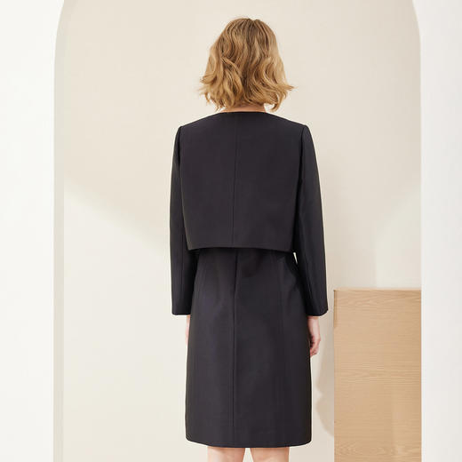 MC840斯尔丽瑟俪2022年秋上新浮雕感烫钻两件套连衣裙 商品图1