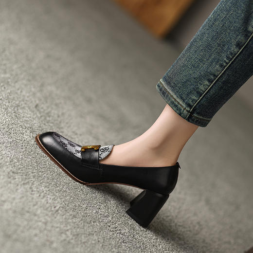 春夏新品，真皮潮流粗跟时尚复古爆款单鞋HYT-7192A 商品图8