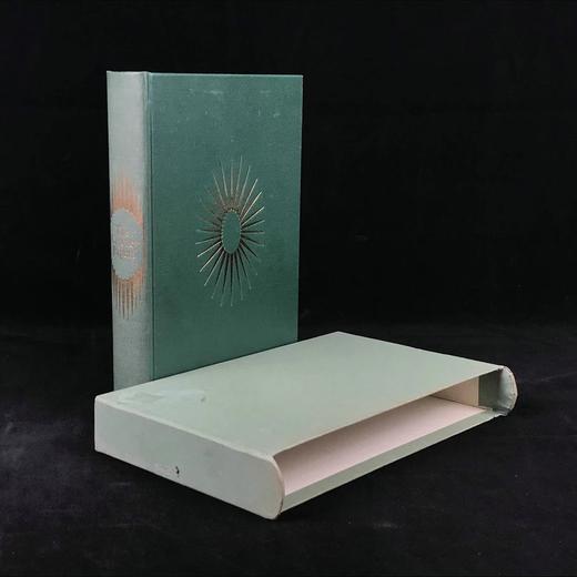 托马斯·克里维文集 17幅插图 精装大32开带书匣 商品图0