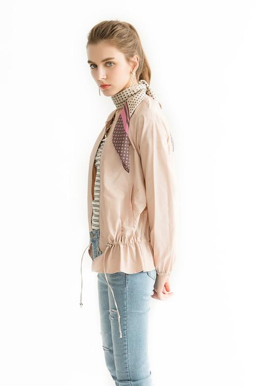 AUGUST 1 EIGHT 淡粉色褶皱防风外套 1611 商品图2