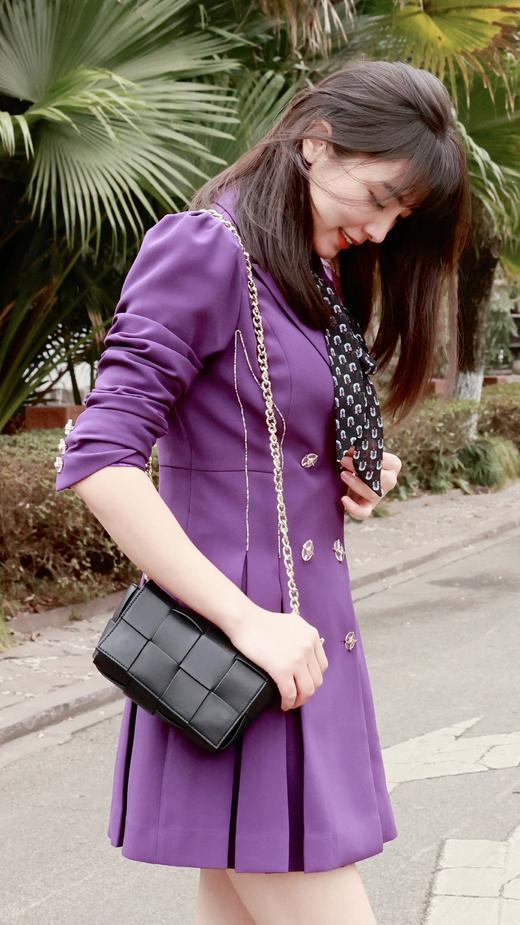 订珠链装饰泡泡袖连衣裙 商品图3