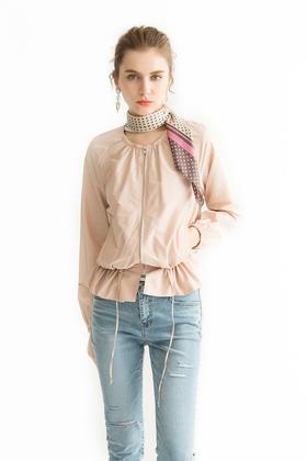 AUGUST 1 EIGHT 淡粉色褶皱防风外套 1611