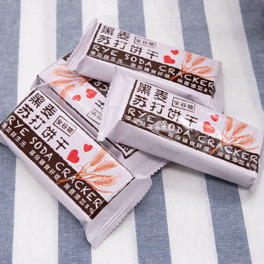 燕谷坊  燕麦苏打/黑麦苏打饼干215g【产地直发】 商品图4