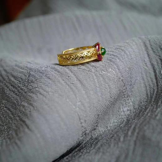龢盒原创 财运滚‮红滚‬宝石‮翠翡‬戒指 商品图3