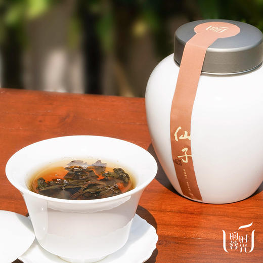 【昀茶·乌龙茶系列】  • 仙子（兰花水仙）滋味醇厚 ·绵柔而悠长的兰花香  ·深邃持久· （白玉圆满陶瓷罐装礼盒 ）（50克/罐） 商品图6