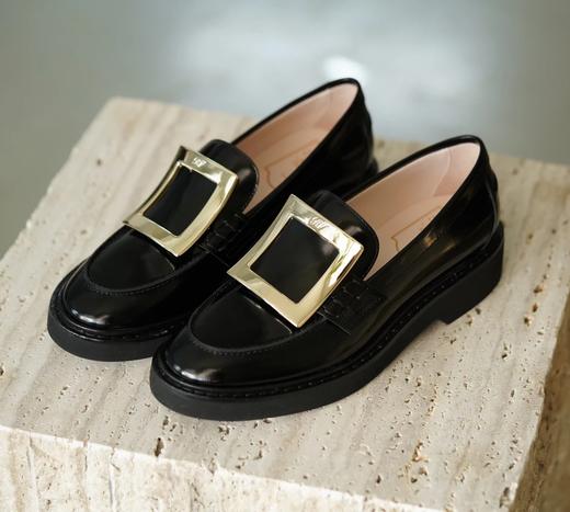 重磅渠道  RV方扣乐福鞋  厚底小皮鞋  超软进口胎牛漆皮 商品图1