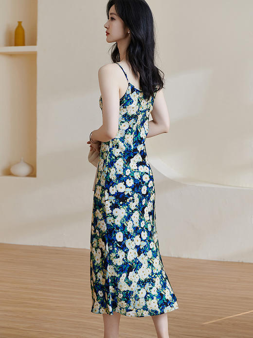 剩S 米思阳2025春季新款气质修身碎花沙滩长裙垂感醋酸吊带连衣裙0617 商品图2