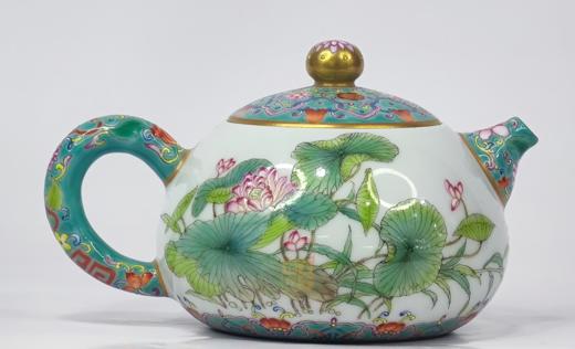 珐琅彩荷花纹茶壶 商品图0