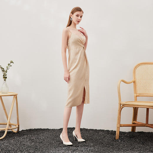 EITIE爱特爱夏季新款时尚舒适性感印花吊带开叉连衣裙女裙7007705 商品图3