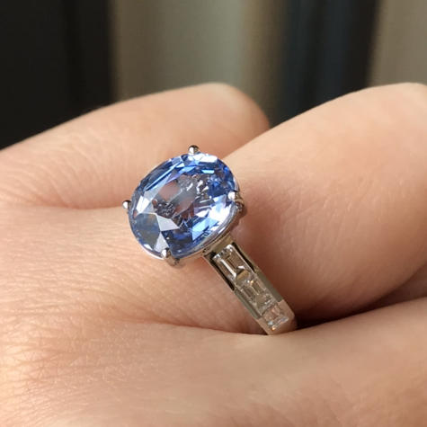 4.6克拉无烧蓝宝石戒指 商品图1