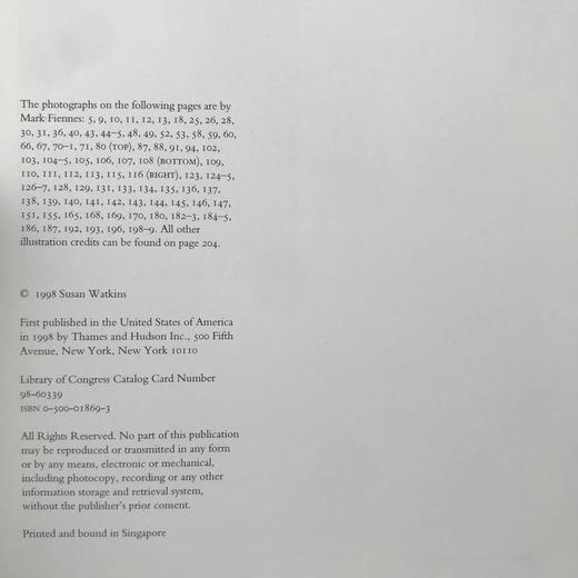 伊丽莎白一世的公共与私人世界 157幅插图（154幅彩色） 精装16开 商品图4