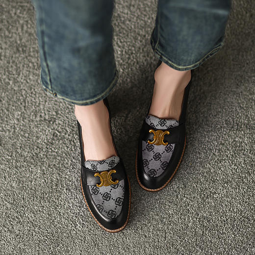 春夏新品，真皮潮流粗跟时尚复古爆款单鞋HYT-7192A 商品图12