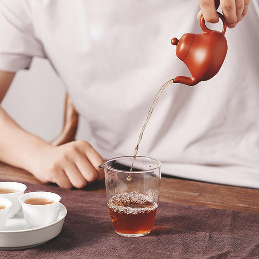 朱泥思亭壶 工夫茶套组（壶110cc 壶承，品杯，公杯） 商品图3