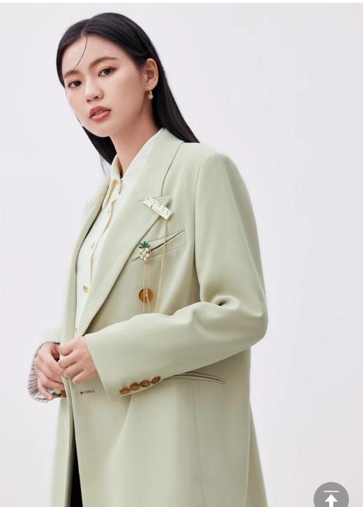 爱居兔女西装 商品图0