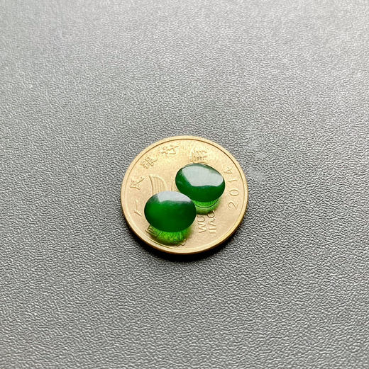 高冰种老坑帝王绿阳绿翡翠蛋面 商品图4