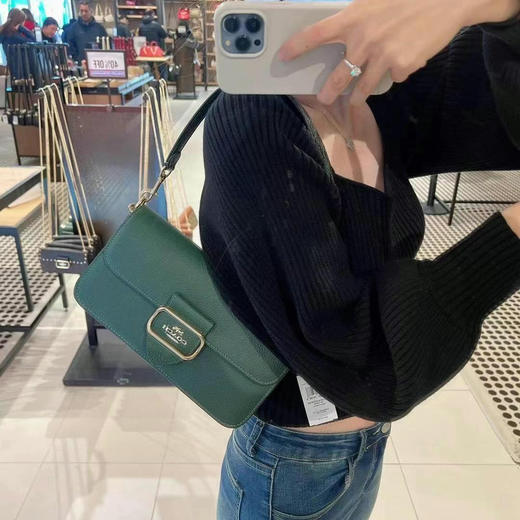 绿色25折 ¥1180！Coach Morgan腋下包🔥蔻驰新品摩根法棍包，复古墨绿色真的太戳我了～ 商品图4