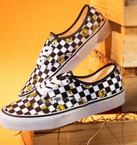 VANS  Aut个性印花棋盘格女款低帮板鞋VN000EE3BP9