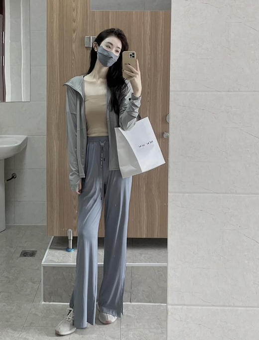 巨！冰！凉！垂感巨好！蕉下冰触系列轻薄沁风防晒阔腿裤 商品图3