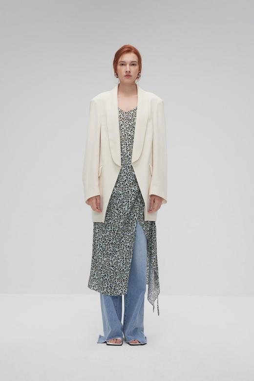 深V肌理中长西服 商品图0