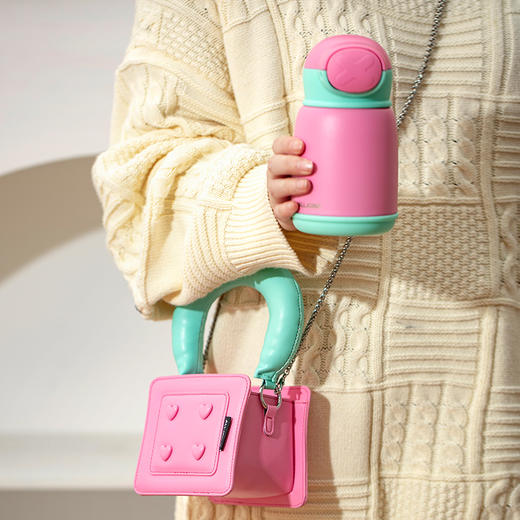 摩登主妇316不锈钢保温杯女生高颜值水杯便携式新款包包吸管杯子 商品图0