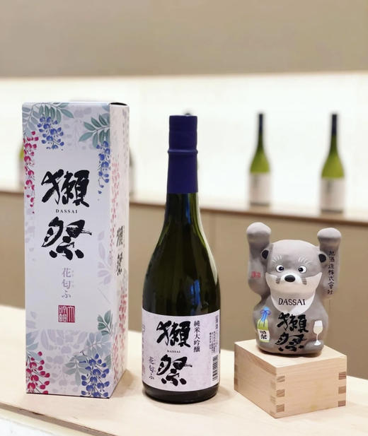 720ml獭祭【花旬】纯米大吟酿清酒，口感微甜、精米步合30%，酒精度12%，非常好入口的一款酒，性价比也极高 商品图3