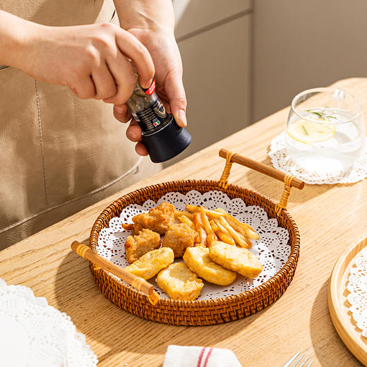 摩登主妇花边纸垫吸油纸食物专用厨房家用烘焙油炸餐盘花底纸垫子 商品图0