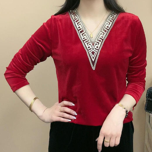 NP 时尚百搭气质丝绒休闲纯色V领小衫 商品图0