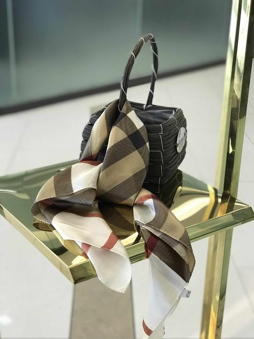 优品堂【90大方巾】 商品图4